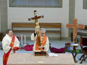 Karfreitgasliturgie und Karfreitagsprozession in Naumburg (Foto: Karl-Franz Thiede)